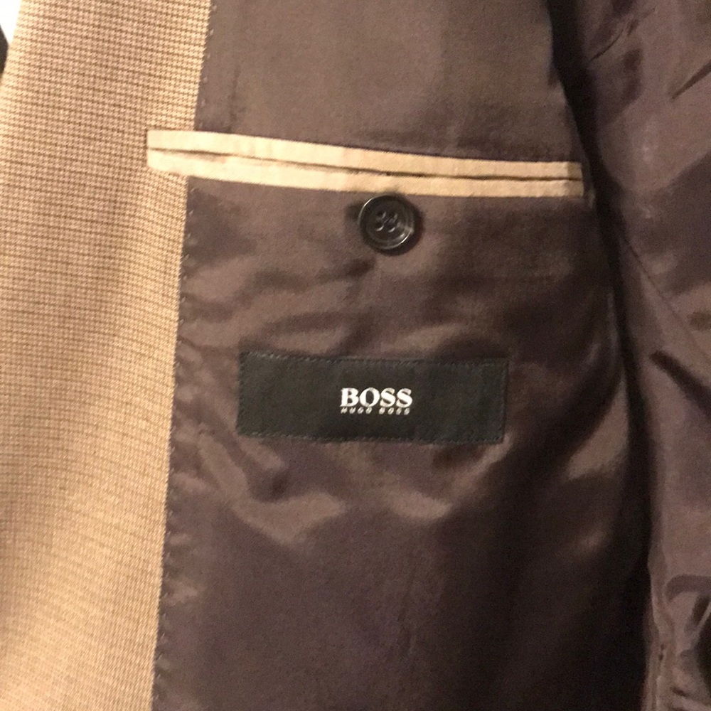 Hugo Boss Suit - Picture 2 of 4